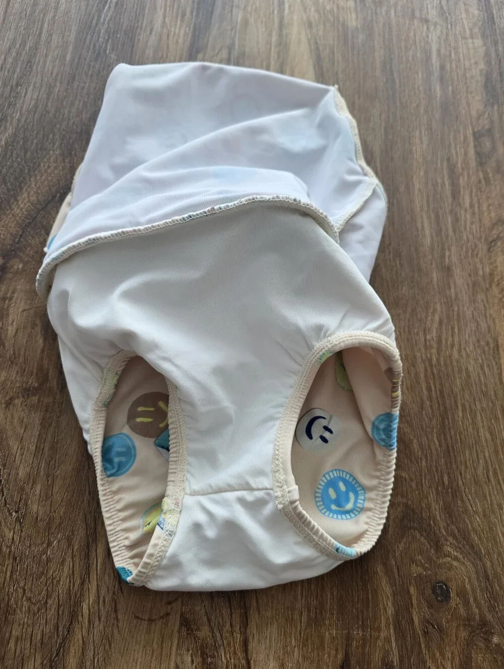 Molo Nalani Ruffle Smiley Face One-Piece Swimsuit Size 2-3 Year  92/98